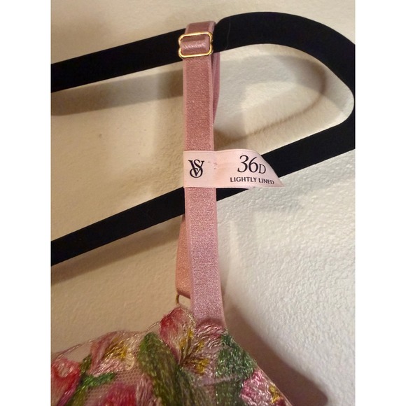 Victoria's Secret Dream Angels Wicked Floral Lightly Lined Demi Bra Size 36D NWT - Picture 3 of 3